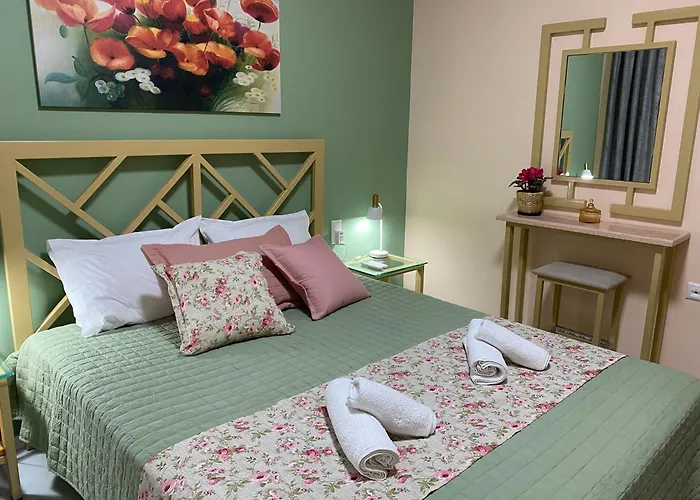 Anastasia\'S Luxury House